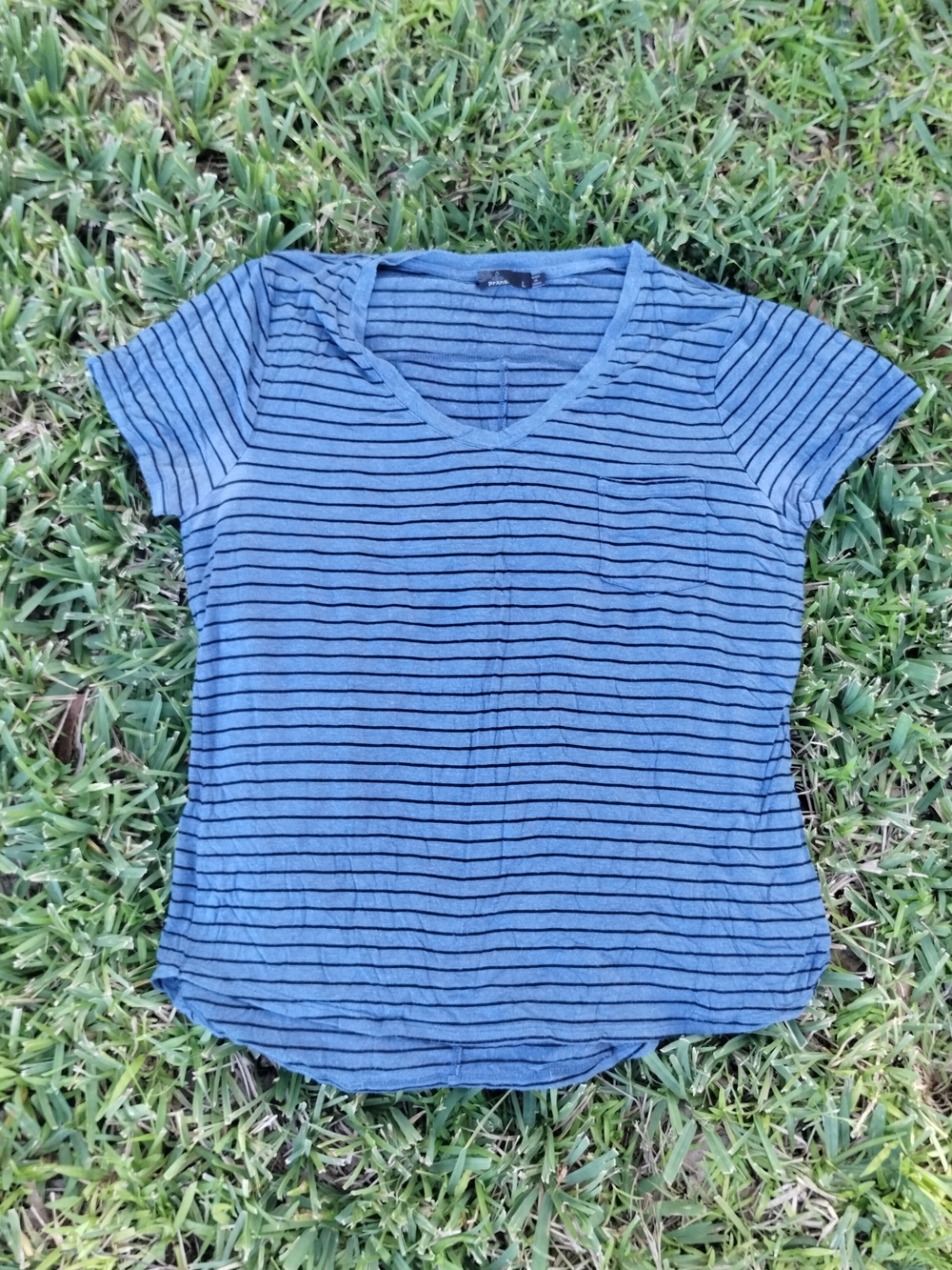prAna Women’s Blue/Black Striped V-Neck Pocket Short Sleeve T-Shirt L